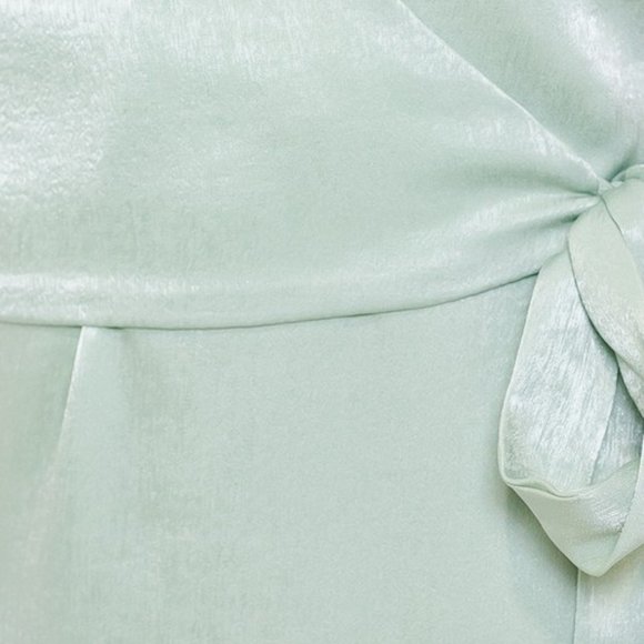 NWT Satin wrapped midi dress - Picture 6 of 8